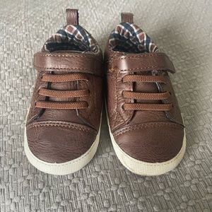 Stride Rite Brown Sneakers Size 3 (12-18 months)